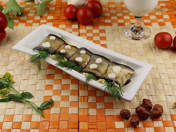 Камелия - Рулетики из баклажанов с сыром