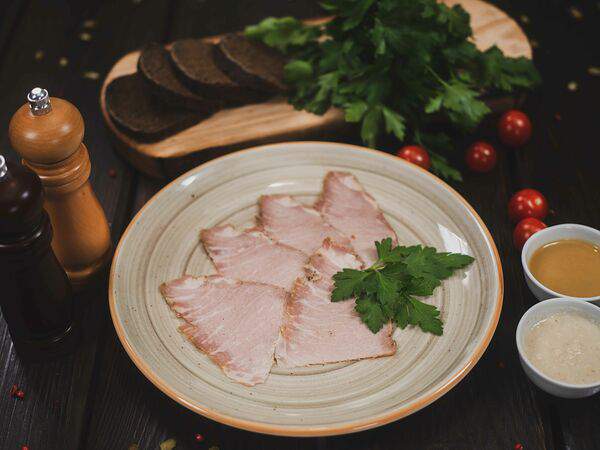 Околица трактир - Буженина запеченная в травах