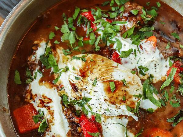 Сыроварня - Говяжья грудинка с чечевицей и яйцом пашот