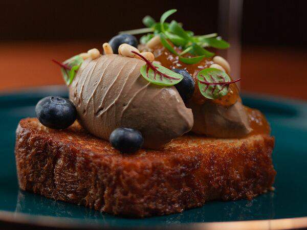 Koza Bistro - Паштет из куриной печени с инжирными вареньем