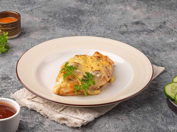 Солянка - Расстегай с грибным жюльеном