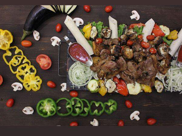 Кафе Gold - По кавказский