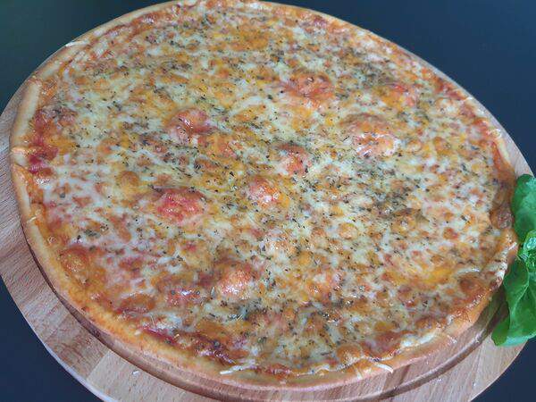 Кунжут - Пицца Три сыра