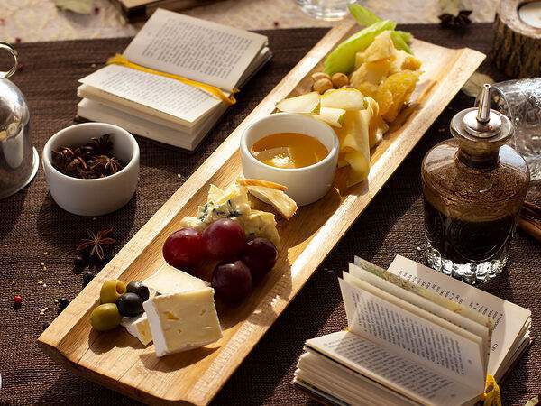 Библиотека №1 - Сырное ассорти с мёдом