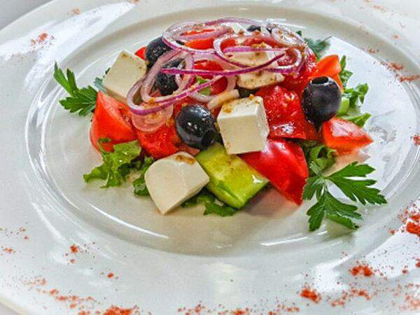 Старый Ереван - Салат Греческий