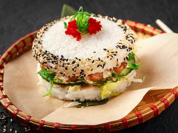 Паста-Паста - Рисовый бургер с лососем