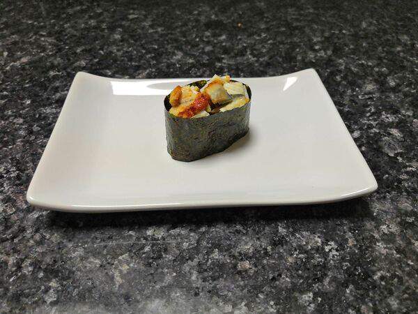 Суши & Пицца Красти & Крабс - С угрём гункан