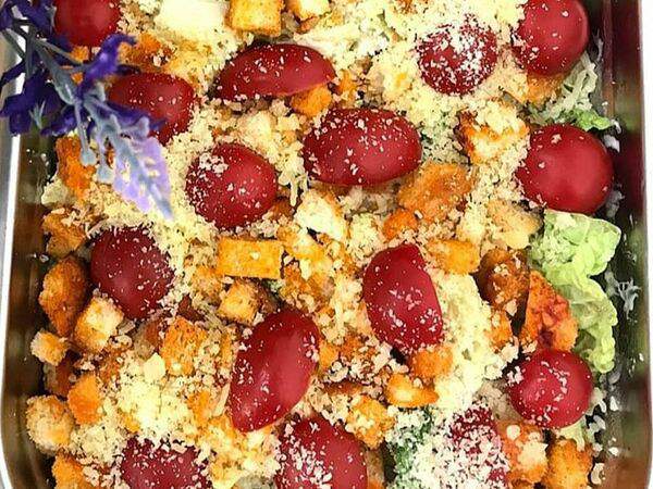 Парим & Варим - Салат Цезарь с курицей