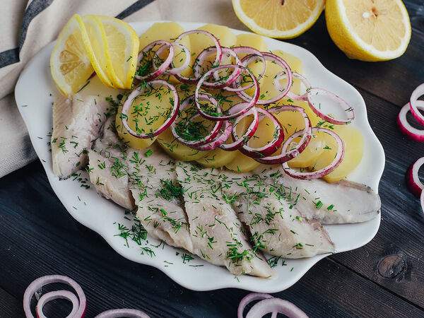 Rustaveli - Селедка в пряном посоле с картофелем