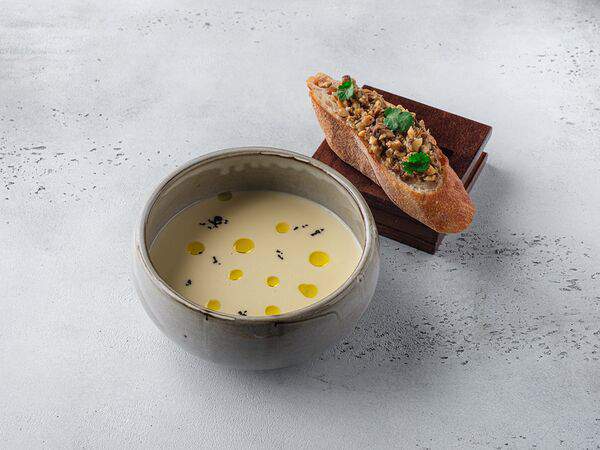 GARRY BAR - Крем-суп из печеного картофеля с грибной икрой