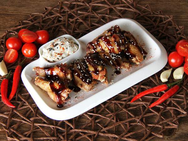 Gagarin Pub - Крылья куриные BBQ