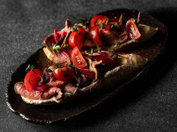 Секреты - Брускетты с ростбифом