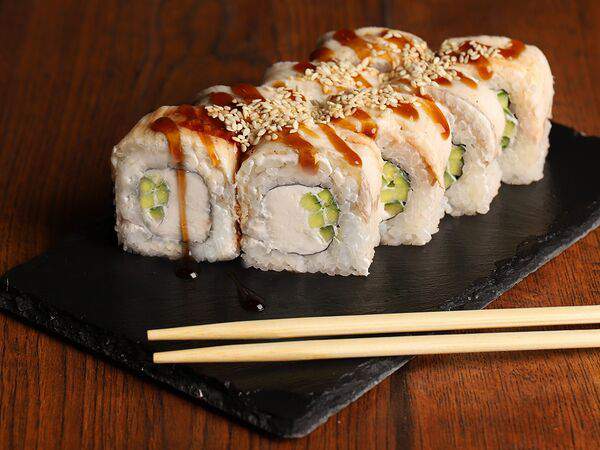 Hanami - Ролл Филадельфия угорь