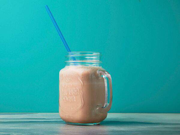 Сытый круассан - Молочный коктейль шоколадный