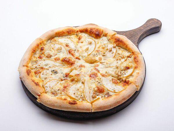 Magic Coffee - Пицца с грушей и голубым сыром