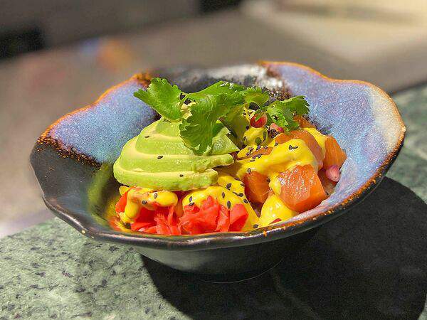 Metis - Поке с лососем