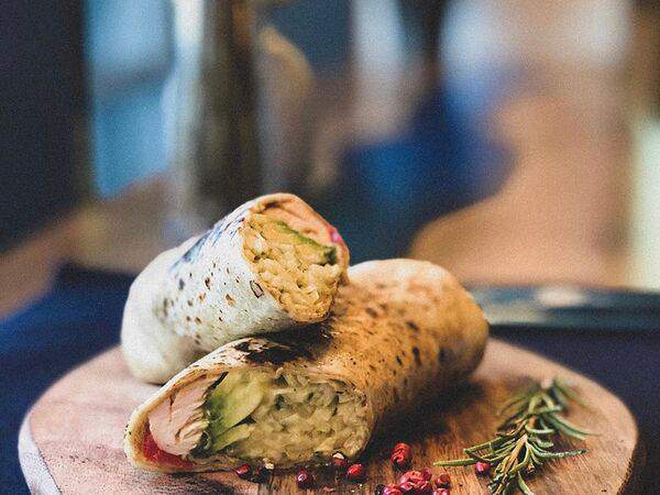 Formula coffee - Ролл с цыпленком