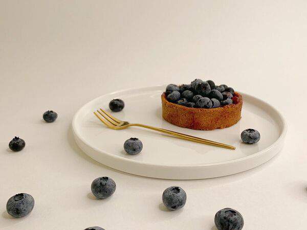 Крем-карамель - Веган тарт с шоколадом и вишней