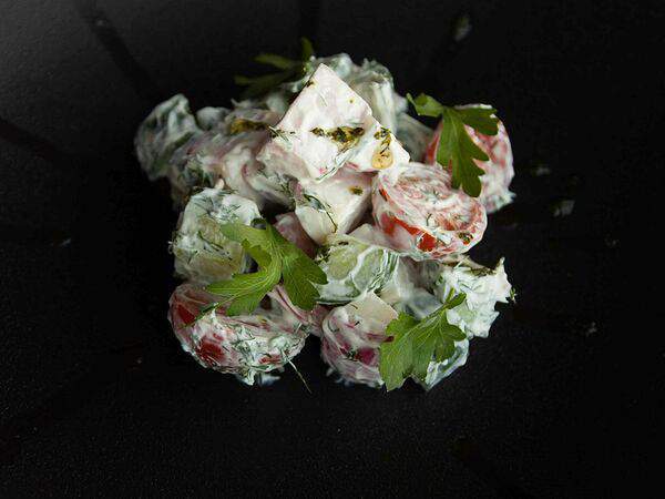 Wooden - Салат с овощной с грядки