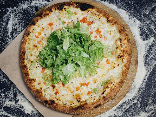 Local pizza - Цезарь