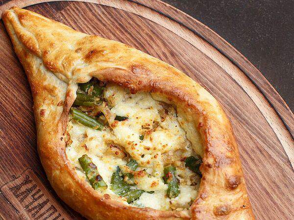 Хачапурия - Хачапури лодочка с туршой