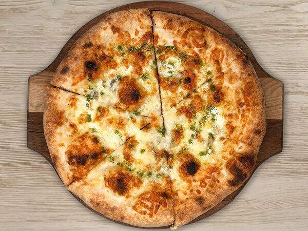 Траттория la casa - Пицца Четыре сыра