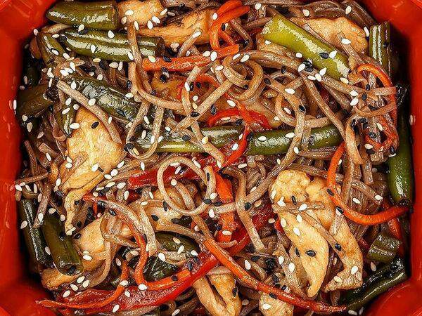 Unagi - Соба с курицей