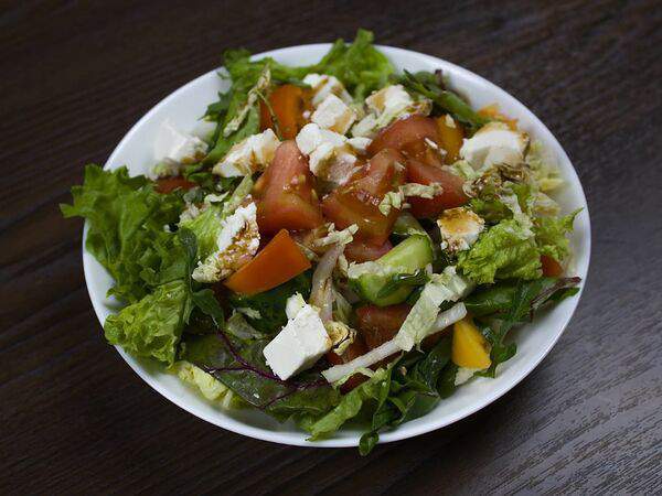 Uncle Frank - Салат По-гречески