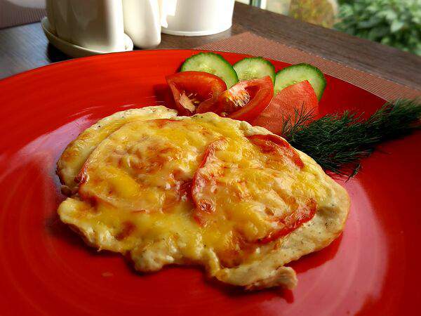 Корица - Куриная отбивная под овощами