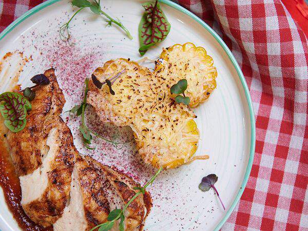 London - Стейк из куриной грудки с моцареллой