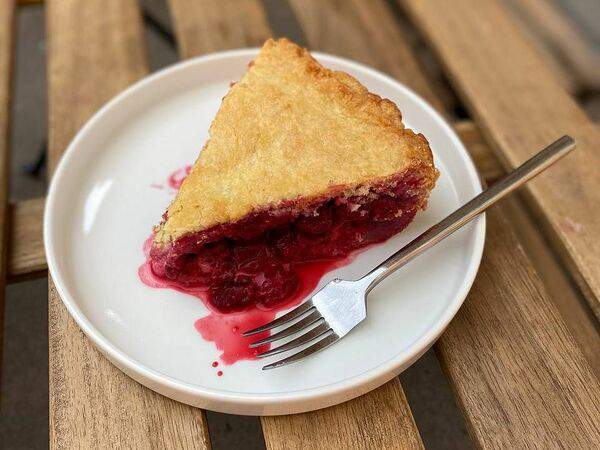 Кофейня кунак - Вишневый пирог веганский