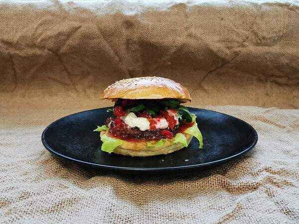 РомаНальёт Pub - Бургер Филадельфия