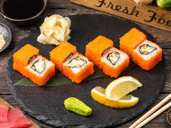 Sushi & Susi - Ролл Калифорния с угрем