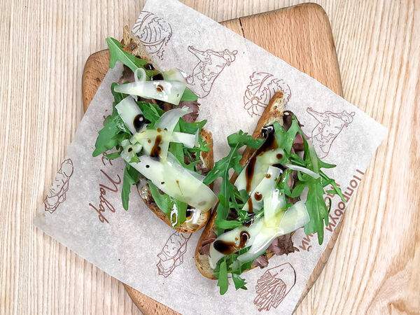 Голый Повар - Бутерброд с ростбифом и рукколой