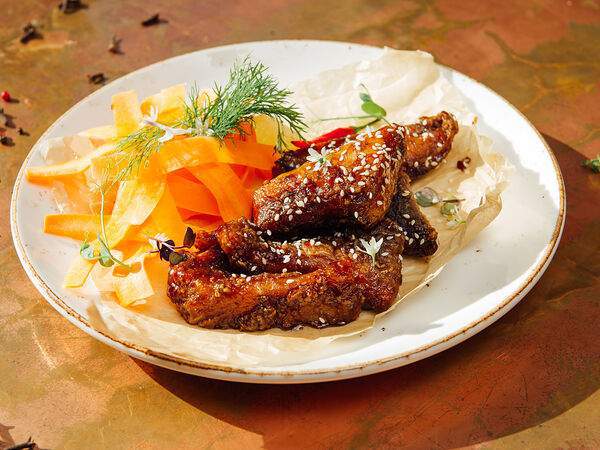 Фабрика - Карп карамелизованный в кисло-сладком соусе