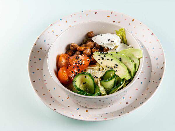 Buro 21 - Салат Овощной с творожным сыром