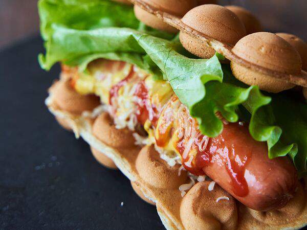 Coffee Therapy - Вафля Гавайский хот-дог