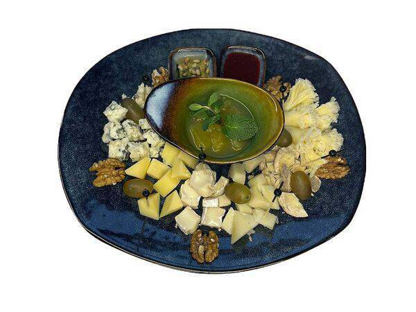 Hill - Сырная тарелка