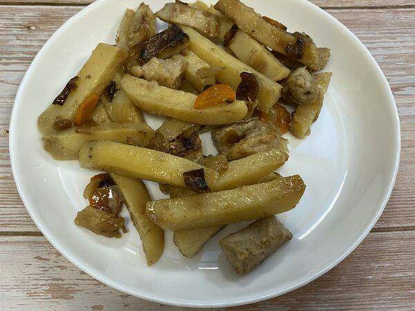 Сарафан - Жареный картофель со свининой