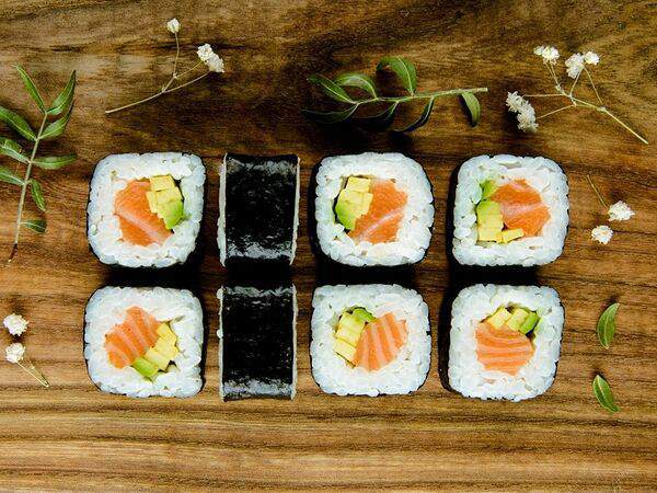 Foodmarket #FaceRoll - Ролл с лососем и авокадо