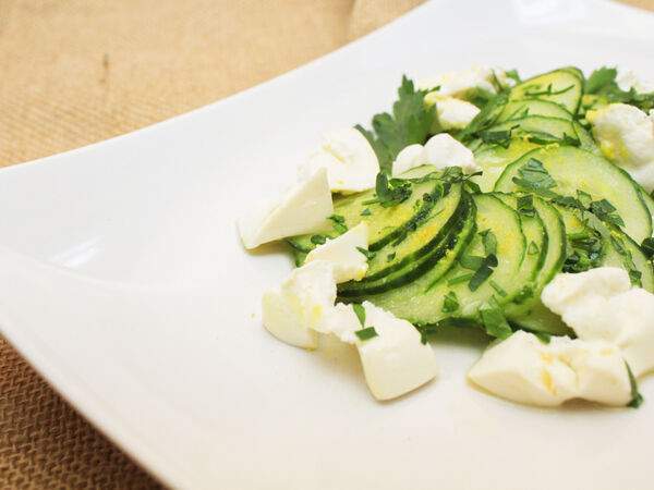 Кафе вегетарианской кухни Радхика - Салат Романтик