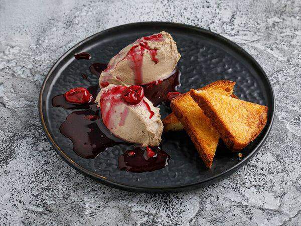 Мамалыга Бар - Куриный паштет с ягодным соусом