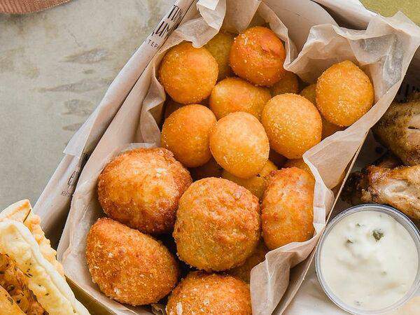 Хотим-едим - Сырные шарики с томатным соусом