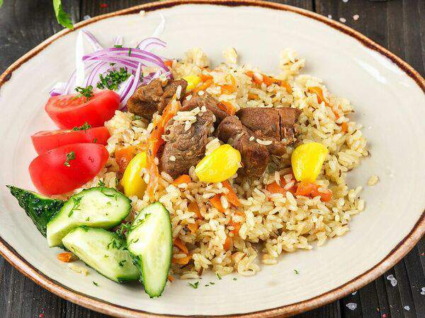 Мамалыга Бар - Плов с бараниной