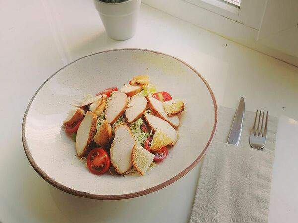 Pizza House Kitchen - Цезарь с курицей