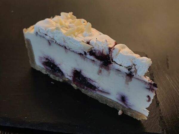 Пекарня Буханка - Чизкейк черничный с белым шоколадом