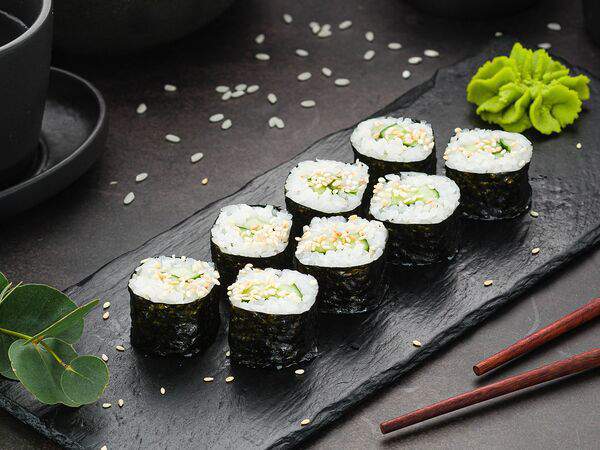 Рыба закусывала - Ролл Классический с огурцом