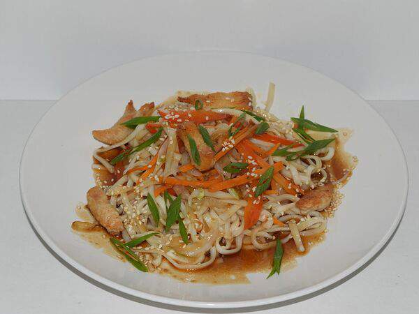 Едим дома - Удон с курицей