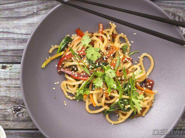 Кофейня №1 - Лапша удон с овощами