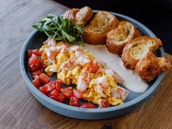 Sunny - Скрэмбл с лангустинами